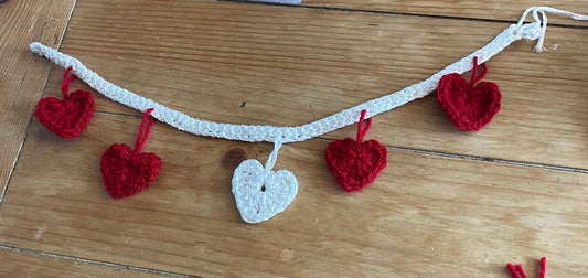Mini heart Garland